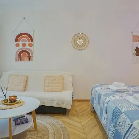 Apartment Old Town Center