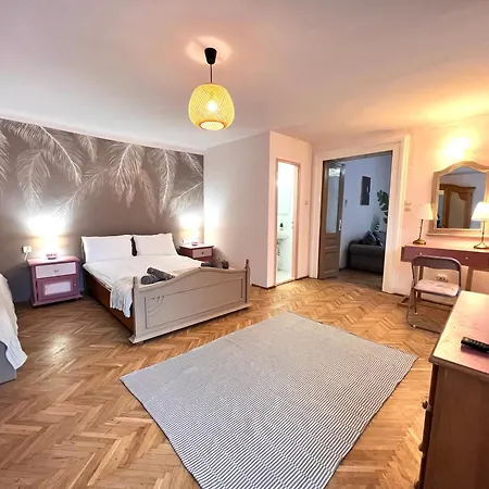 Apartment Old Town Center