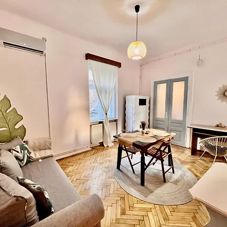 Apartment Old Town Center *